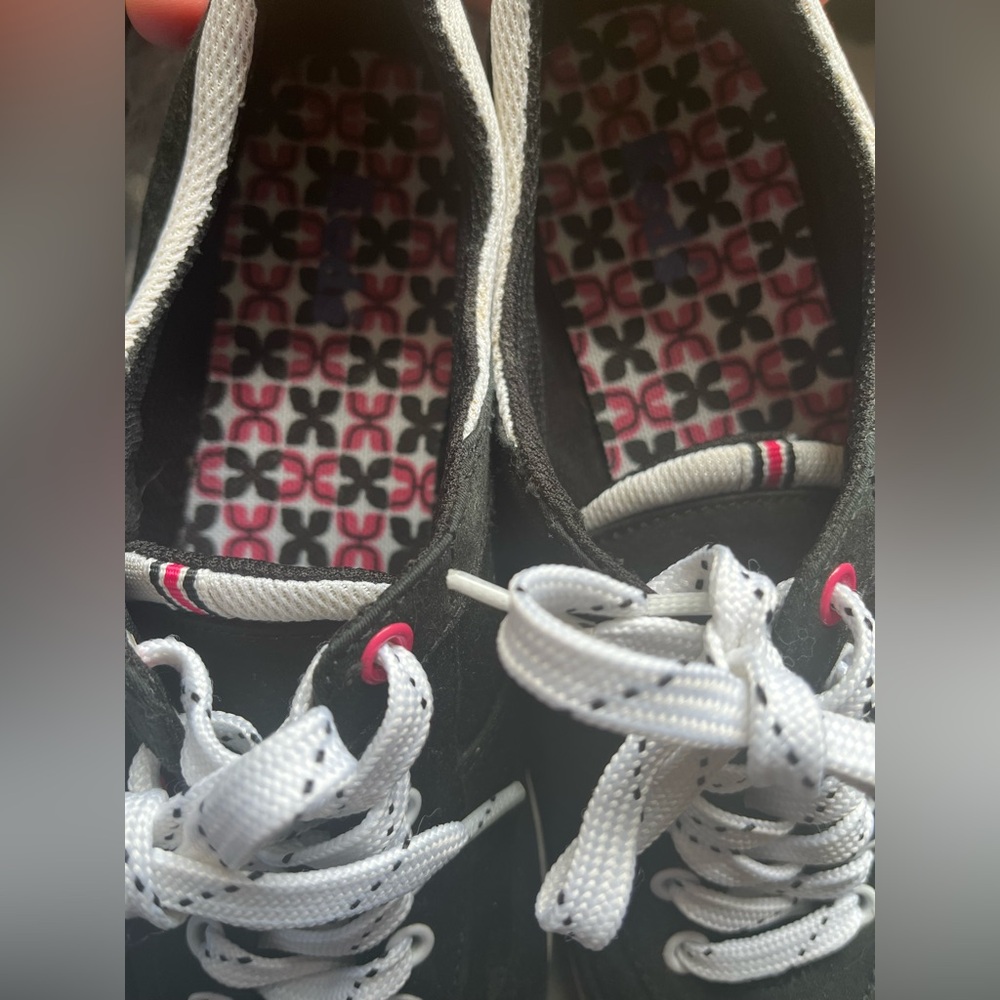 Keds Black and White Canvas Sneakers Classic Style - Picture 5 of 10